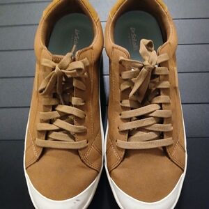 Dr. Scholl's Tan Sneakers with White Soles